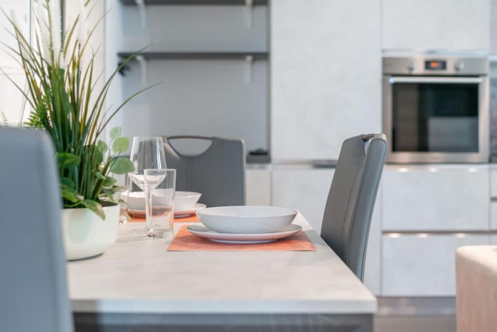 We Home - Uptown74 Bloom Apartment - Milano Exteriör bild