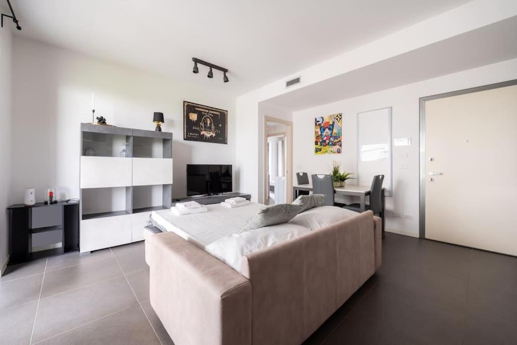 We Home - Uptown74 Bloom Apartment - Milano Exteriör bild